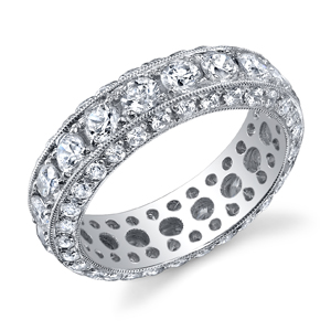 18k White Gold Vintage Style Eternity Band t.w. approx 3.00 Ct.